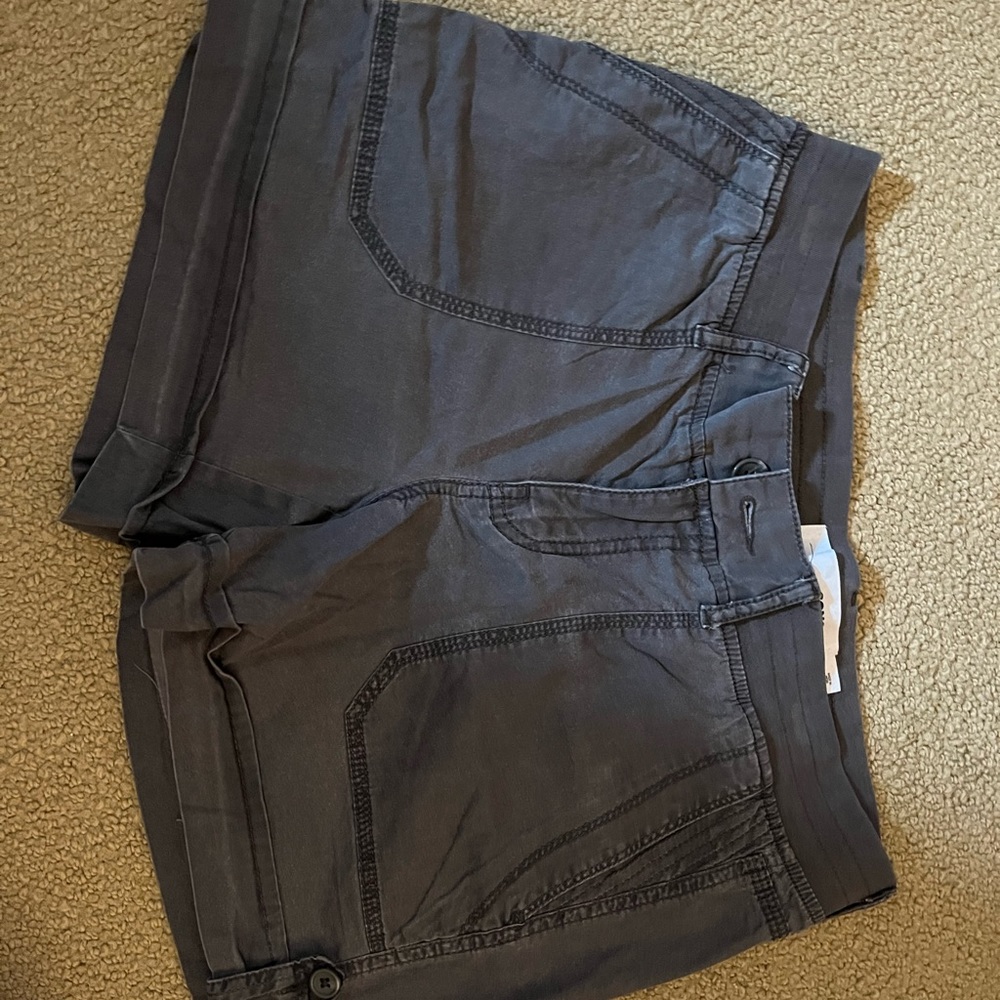 Sonoma Gray Shorts Size 8